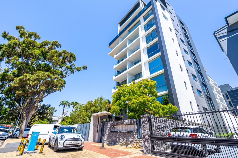 1 Bedroom Property for Sale in Green Point Western Cape